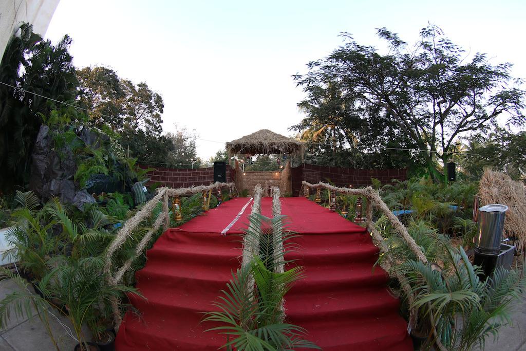 Hotel Paradise - Mysore Dasaprakash Group Kültér fotó