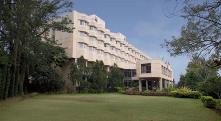 Hotel Paradise - Mysore Dasaprakash Group Kültér fotó